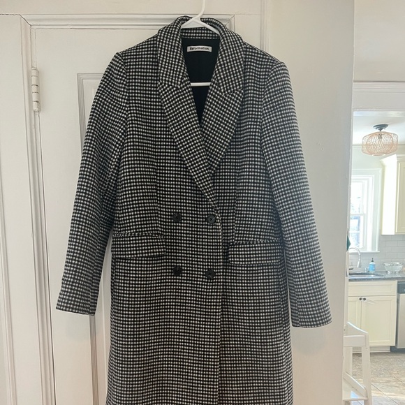 Reformation S coat in black and white houndstooth. Great condition! - Picture 7 of 11